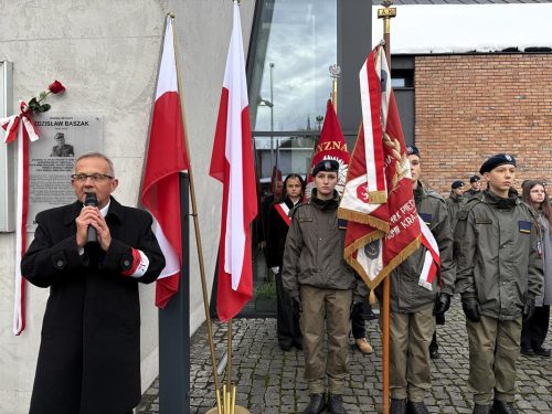 10-copy Uroczystość nadania imienia gen. bryg. Zdzisława Baszaka Regionalnemu Centrum Edukacji o Pamięci