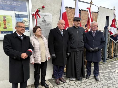 14-copy Uroczystość nadania imienia gen. bryg. Zdzisława Baszaka Regionalnemu Centrum Edukacji o Pamięci