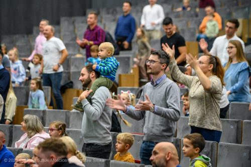 10 Niedziela z Tatusiem - seans filmu: "Felek i Tola ratują las"