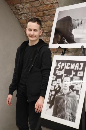 8-copy (NIE)PODOBNI wystawa fotografii w MCA Tarnów