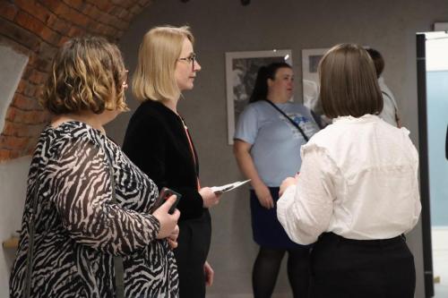 img-5868-copy (NIE)PODOBNI wystawa fotografii w MCA Tarnów