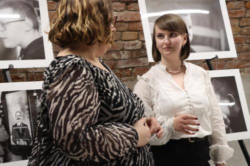 img-5927-copy (NIE)PODOBNI wystawa fotografii w MCA Tarnów