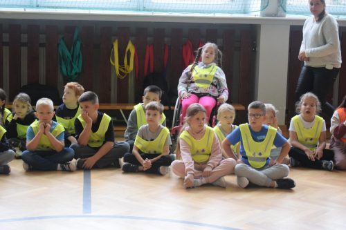 dsc-3056-copy Międzynarodowy dzień odblasków w SP nr 25 w Tarnowie/ Ogólnopolski Policyjny Dzień Odblasków