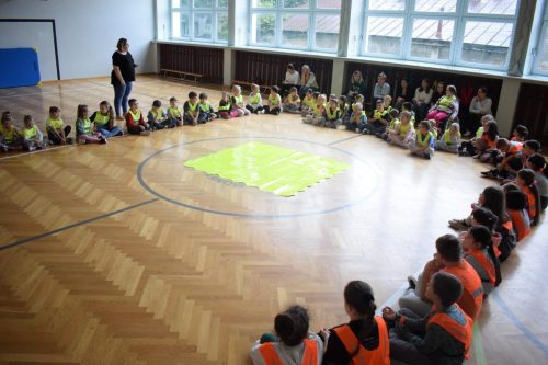 dsc-3100-copy Międzynarodowy dzień odblasków w SP nr 25 w Tarnowie/ Ogólnopolski Policyjny Dzień Odblasków