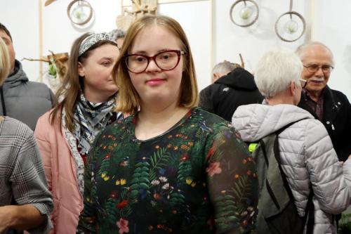 10-copy Małe Wielkie Ogrody – Sztuka Natury w Drewnie i Szkle