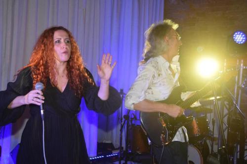 4-copy Lustrzana Piwnica - "Rockowe Opłateczki" Wojtka Klicha