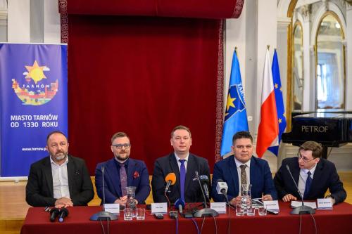 1 Konferencja o Rządowym Programie Wsparcia Organizacji Pozarządowych