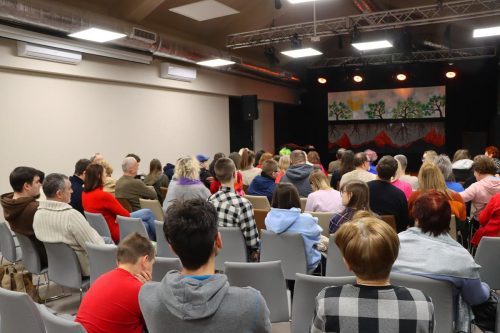 19 „«Piekło–Niebo» – teatr młodych, który mówi głośno i odważnie”