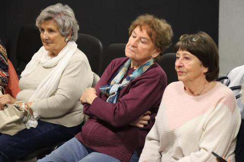 8-copy Senioralna grupa teatralna PIN na UTW