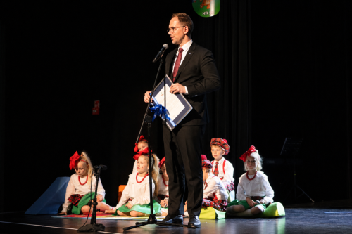 2-copy Od pokoleń blisko dzieci i mieszkańców Mościc – Jubileusz 70-lecia PP 33.....