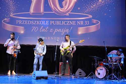 39-copy Od pokoleń blisko dzieci i mieszkańców Mościc – Jubileusz 70-lecia PP 33.....