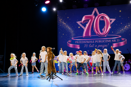53 Od pokoleń blisko dzieci i mieszkańców Mościc – Jubileusz 70-lecia PP 33.....