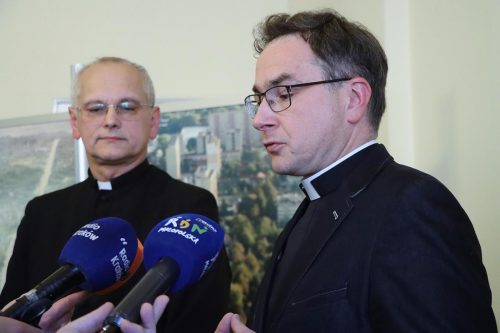 4-copy Konferencja i panel historyczny „Janusz Ostrogski i XVII-wieczny Tarnów”....