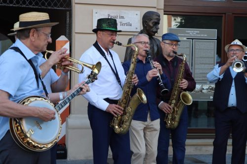 1-copy Starówka Jazz Festiwal - parada nowoorleańska /2