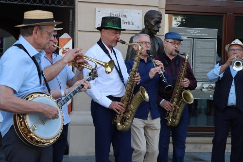 img-3794-copy Starówka Jazz Festiwal - parada nowoorleańska /2