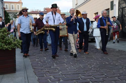 img-3894-copy Starówka Jazz Festiwal - parada nowoorleańska /2