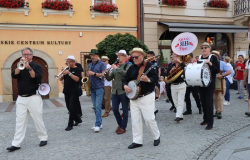 img-7286-edytowano-copy Nowoorleańskie rytmy na tarnowskiej starówce