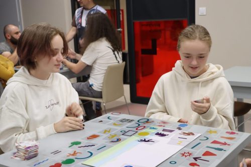 img-8536-copy Planszówki / Młodzieżówki / Nocne spotkanie