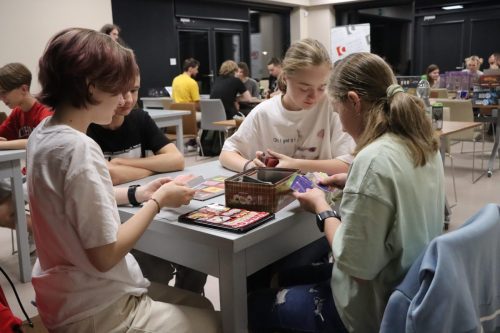 8-copy Planszówki Młodzieżówki - Nocne Granie w Domu Kultury Westerplatte