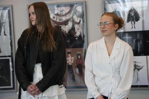 img-6027-copy Wernisaż „Scenografie i Kostiumy” – święto twórczości młodych artystów