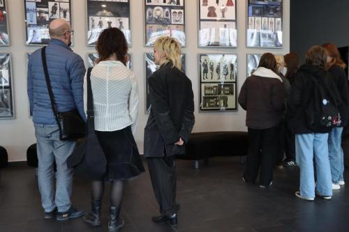 img-6084-copy Wernisaż „Scenografie i Kostiumy” – święto twórczości młodych artystów