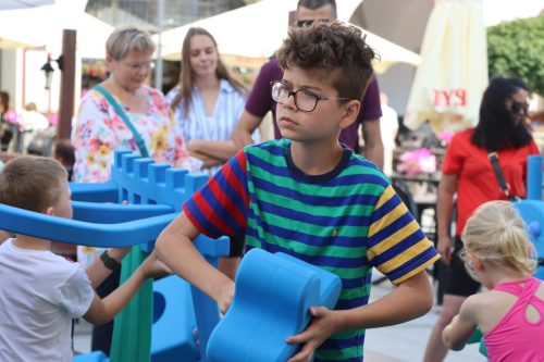 img-6568-copy PoKlocki – mobilny plac zabaw