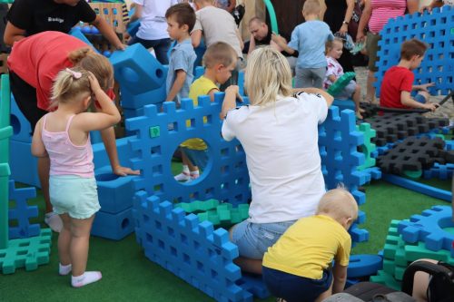 img-6578-copy PoKlocki – mobilny plac zabaw