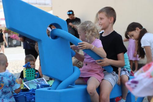 img-6595-copy PoKlocki – mobilny plac zabaw