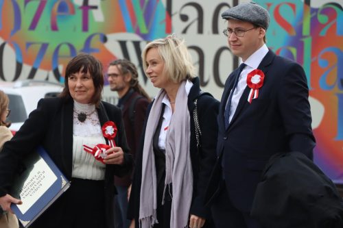 7a-copy Polonez z Piłsudskim – młodzież w hołdzie Niepodległej.