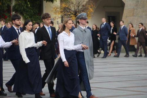 img-9121-copy Polonez z Piłsudskim – młodzież w hołdzie Niepodległej.