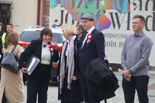 img-9139-copy Polonez z Piłsudskim – młodzież w hołdzie Niepodległej.