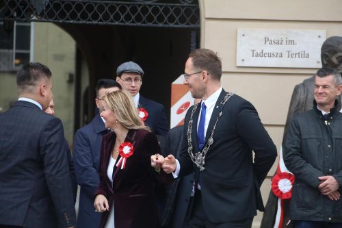 img-9144-copy Polonez z Piłsudskim – młodzież w hołdzie Niepodległej.