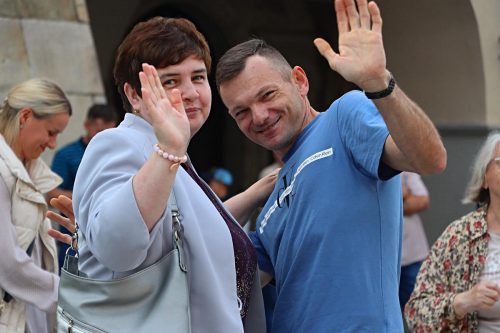 10-copy Deszcz nie przeszkodził. Tarnowski Rynek znów zatańczył. Zabrakło tylko wodzireja...