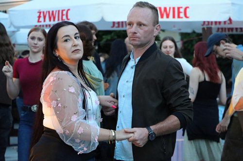 25-edytowano-copy Deszcz nie przeszkodził. Tarnowski Rynek znów zatańczył. Zabrakło tylko wodzireja...