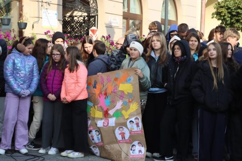 8-copy Tydzień bez przemocy rówieśniczej w Tarnowie – głos uczniów przeciw agresji
