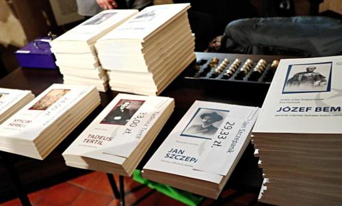 8-copy 695. urodziny Tarnowa. Prezentacja publikacji o Tarnowie