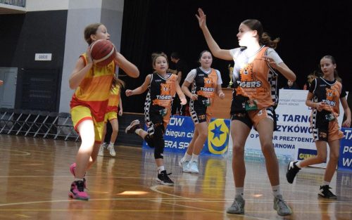 21-copy "PUCHAR TARNOWA" w koszykówce o Puchar Prezydenta Tarnowa rozpoczęty!