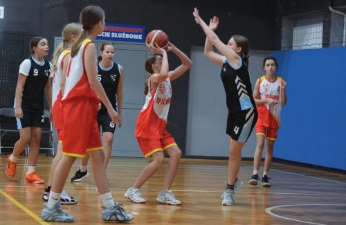 dsc-3640-edytowano-copy "PUCHAR TARNOWA" w koszykówce o Puchar Prezydenta Tarnowa rozpoczęty!