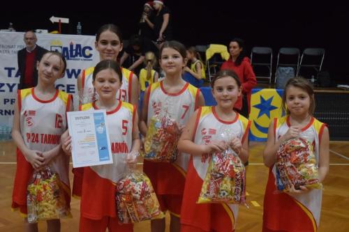 dsc-1786-copy SP 8 Tarnów zwycięzcą III turnieju VII edycji Pucharu Tarnowa