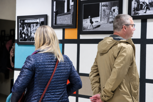 13 Dwie artystki, dwa spojrzenia na sztukę. „Sztuka po sąsiedzku!” w Domu Kultury Westerplatte
