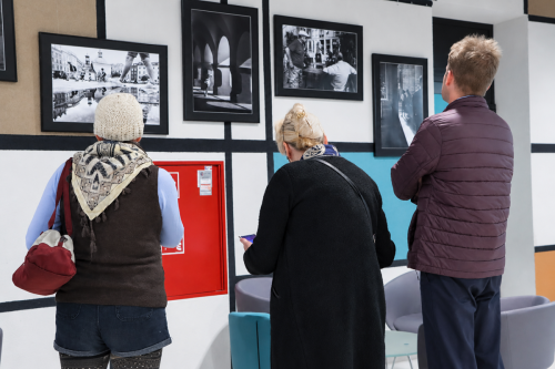 7a Dwie artystki, dwa spojrzenia na sztukę. „Sztuka po sąsiedzku!” w Domu Kultury Westerplatte