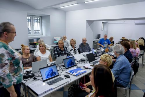009 Pierwsze spotkanie projektu „Srebrny Start dla Osób 50+”