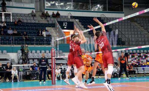 img-7255-edytowano-copy Kolejne siatkarskie emocje w Arenie Jaskółka Tarnów