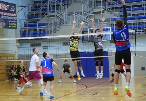 img-1760-edytowano-copy Małopolska Liga TKKF w Siatkówce - Play Off