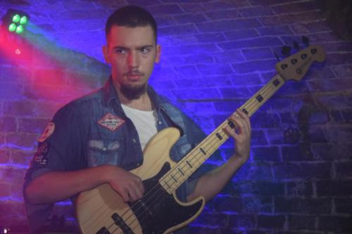 11-copy "Silver Nades: Muzyczna pasja, która łączy"