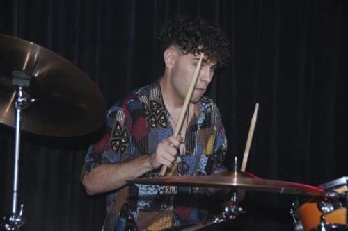 4-copy "Silver Nades: Muzyczna pasja, która łączy"