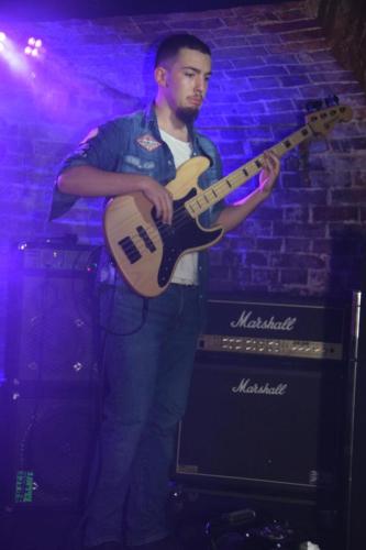 5-copy "Silver Nades: Muzyczna pasja, która łączy"