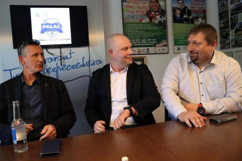 6-copy Nowy rozdział tarnowskiej piłki ręcznej: Handball Pałac Tarnów