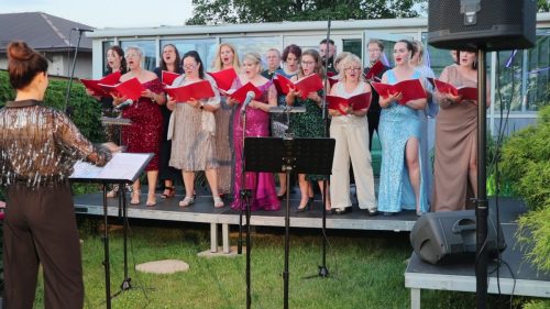 2-frame-at-3m7s „FestiBALowe przeboje Opola” SOLski Chór