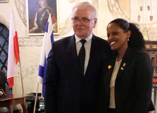 12 Wręczenie medalu Sprawiedliwy Wśród Narodów Świata dla Jana Stolarza